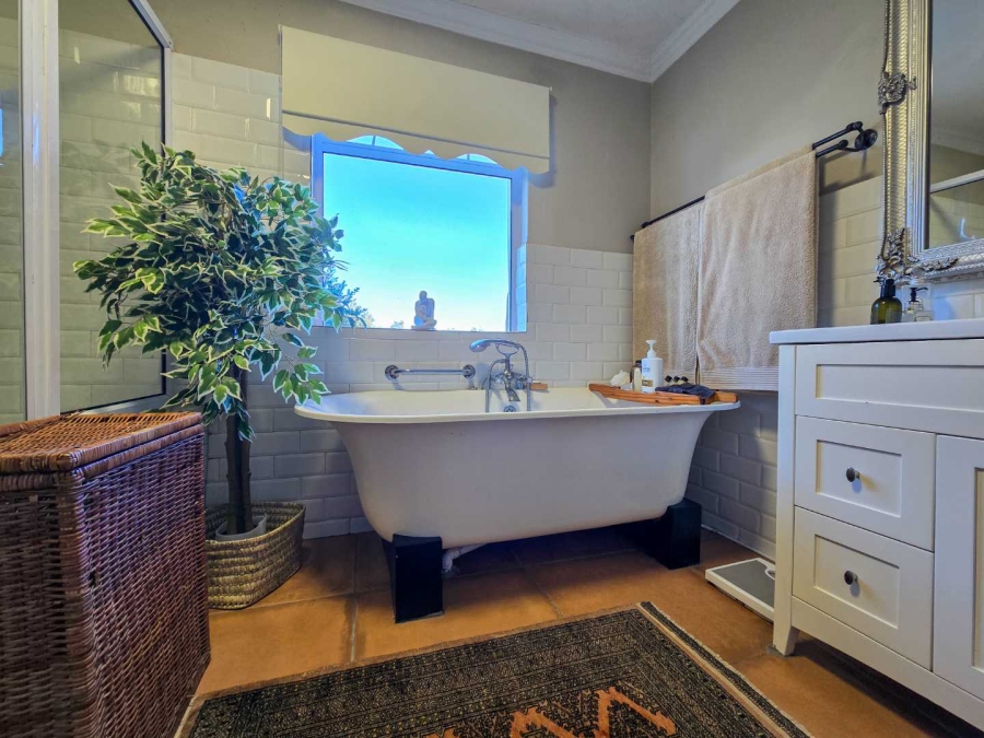 3 Bedroom Property for Sale in Stilbaai Oos Western Cape